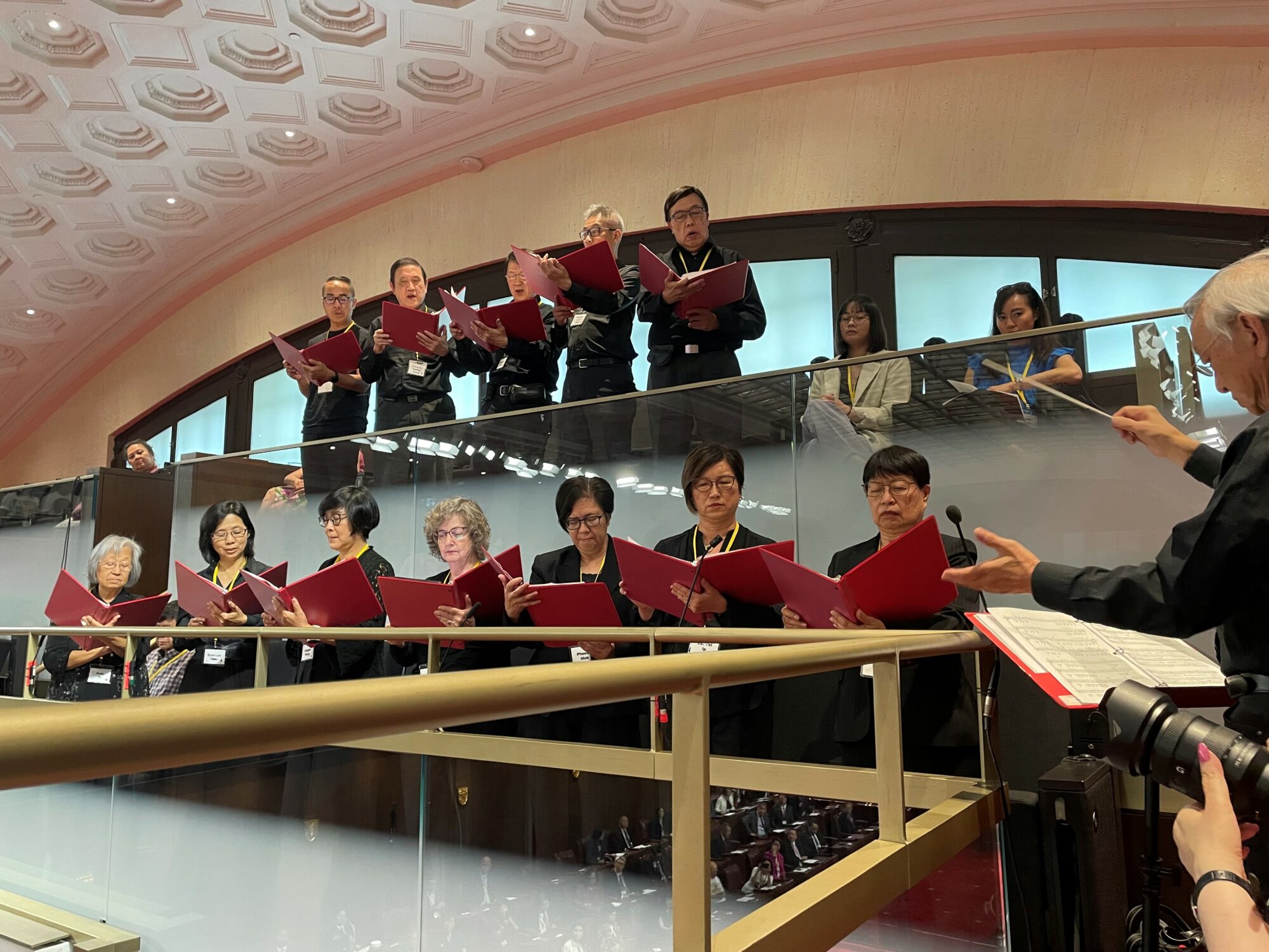 The National Remembrance Ceremony Choir performs 