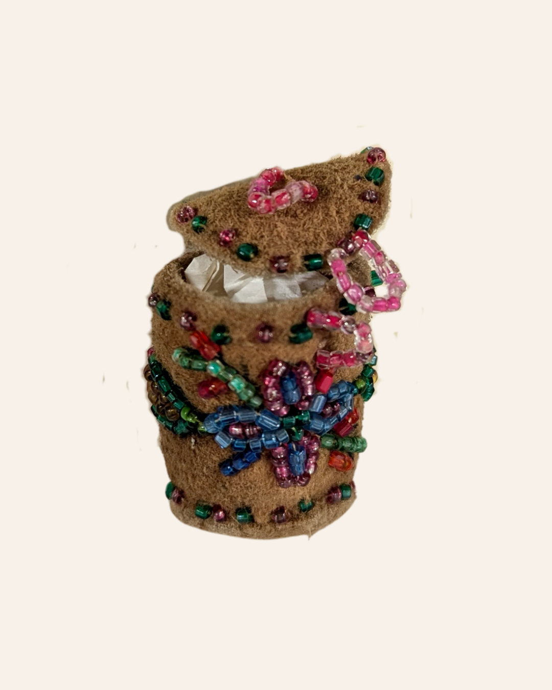Maker once known, thimble case, ca. early 20th century, Collection of Glenbow. In memory of William James Kent.